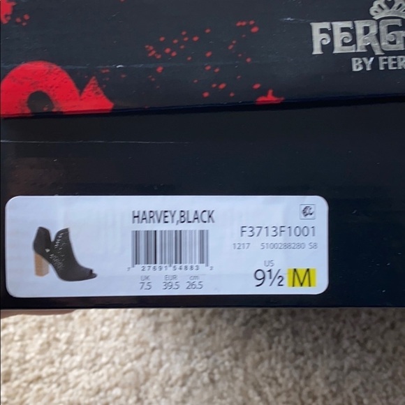 Fergalicious black suede bootie size 9.5 - Picture 7 of 7